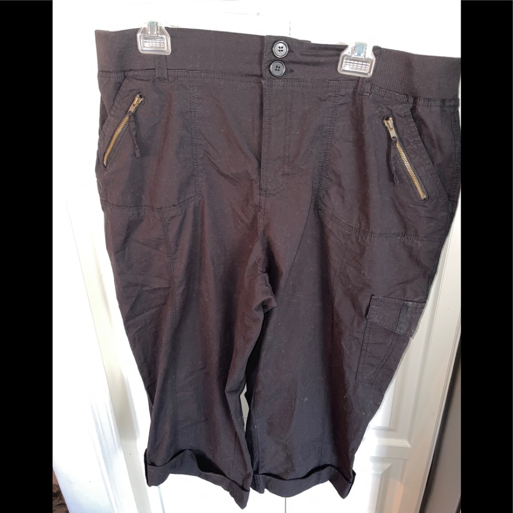 Avenue black Capri‎ pants sz 18